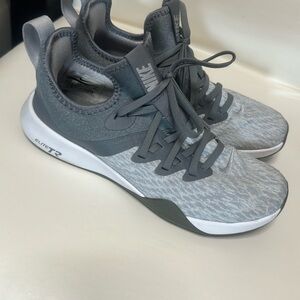 Women's Gray Foundation NIKE Elite sneakers